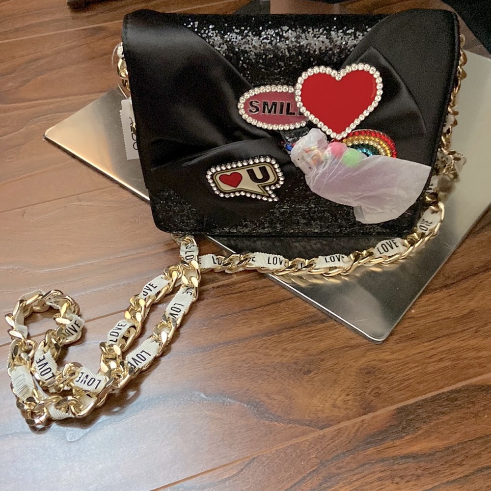🆕 Aldo I love you rainbow sequin party bag